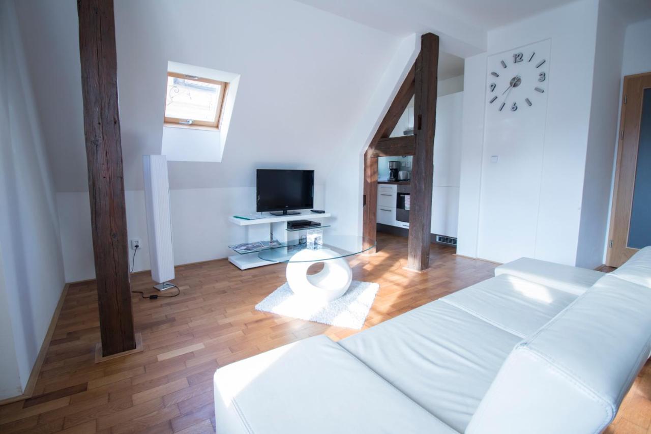 Apartments Old Town Square 27 ปราก ภายนอก รูปภาพ